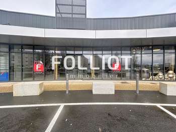 A louer locaux commerciaux neufs 122m² à Avranches