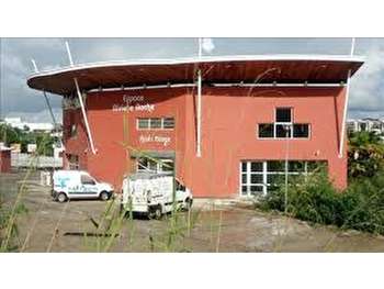 Loue locaux commerciaux ou bureaux 66m² Martinique