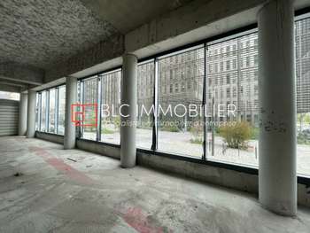Loue locaux 223m² en RDC bd de Paris Marseille 03