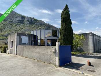 Bureaux de 220m² + parking à louer à Saint Peray