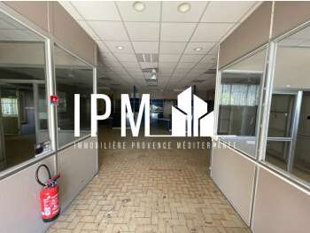A louer bâtiment d'activités 1050 m² Avignon