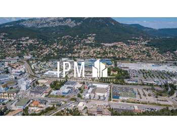 Local commercial 1000m² à louer  La Valette du Var
