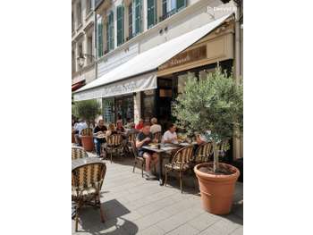 A vendre fonds de bar à vin brasserie à Cannes