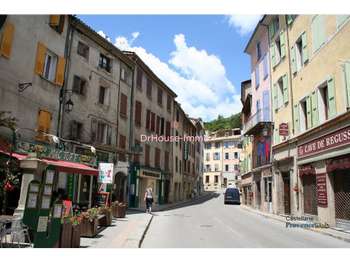 Vente pizzéria en centre village de Castellane
