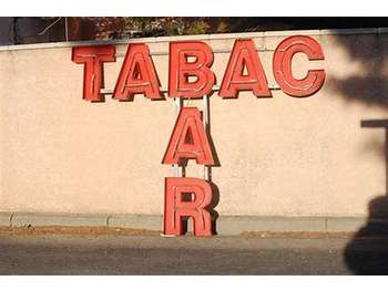 AV BAR TABAC LOTO PMU, ville du GARD