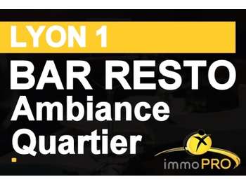 QUE DU CHARME ET DE LA CONVIVIALITE !! Ce bar
