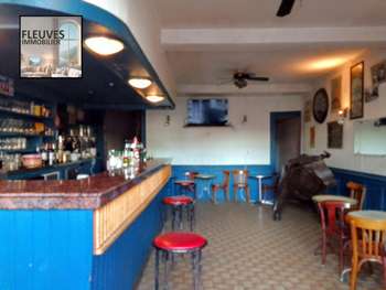 Vente FDC bar licence IV cité fortifiée Navarrenx