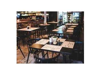 AV bar restaurant en centre petite ville Veauche