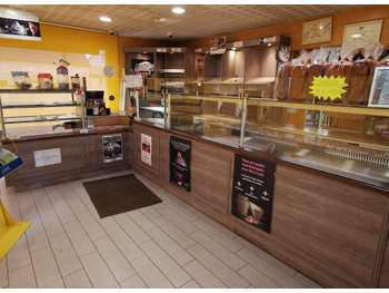 Vente boulangerie en sortie ville touristique Jura