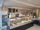 Boulangerie dans le centre-ville d'Oraison 04