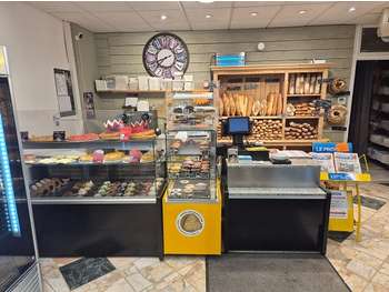 AV boulangerie proche autoroute dans le Revermont