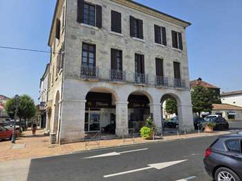 Vente boulangerie pâtisserie empl  N°1 à Nérac