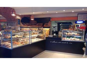 Vente seule boulangerie d'un village commerçant 69