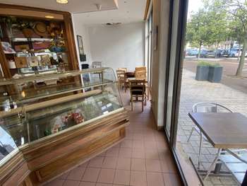 A vendre boulangerie sur une place dans le 78