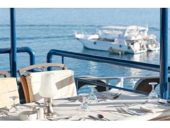 AV brasserie emblématique empl premium littoral 83