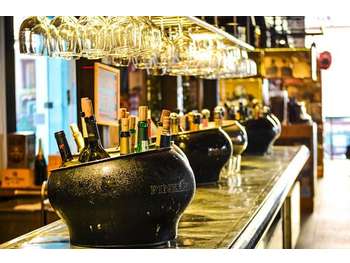 Bar pub à vendre en Bretagne côte de granit rose