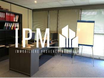 A vendre bureaux de 216m² Nîmes 30000