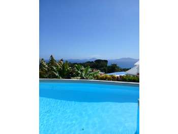 AV villa 3 chambres + 4 gîtes à vendre Basse Terre