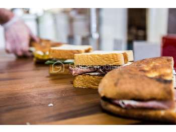 RESTAURATION RAPIDE / VENTE A EMPORTER