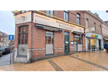 Vente FDC restauration emplacement central Croix