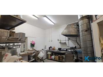 Vente beau restaurant quartier bien animé 92120