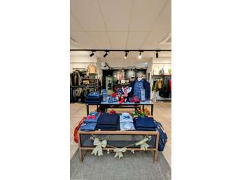 Vente belle boutique emplacement N°1 bis Chinon