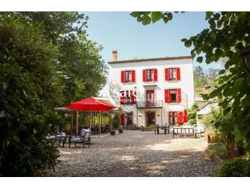 Domaine avec accueil touristique et équin sur 8ha