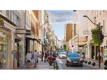 Vend boutique prêt à porter rue d'antibes à Cannes