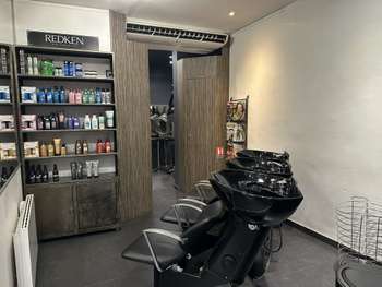 A vendre salon de coiffure bien équipé à Paris