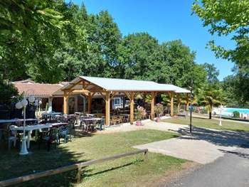 AV camping murs et FDC 90 emplacements Sud Corrèze