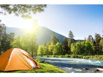 Vente camping à la montagne dans les Pyrénées