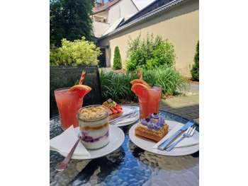 Pâtisserie française, coeur de Cracovie - POLOGNE