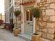 Villa divisée en 8 appartements meublés tourisme