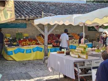 AV banc de marché saisonnier à La Flotte en Ré