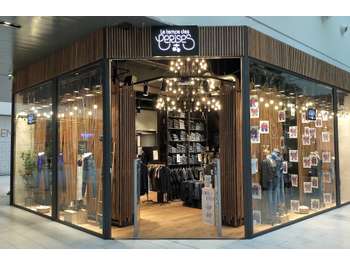A reprendre boutique dans grand centre commercial