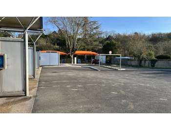 A vendre station de lavage à Châtellerault