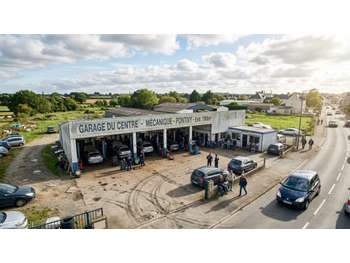 Vente ensemble immobilier 1900m² + terrain Pontivy