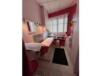 Vente institut de beauté emblématique à Cognin 73