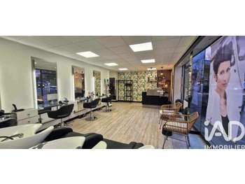 Vente salon de coiffure rénové équipé à Louviers