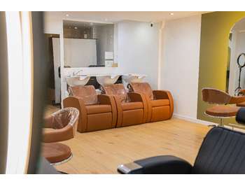 AV salon de coiffure espace esthétique à Lyon