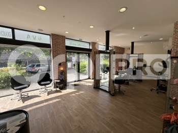 Cession fonds de coiffure 100m² Vernaison empl N°1