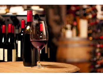 CAVE A VINS DANS LES LANDES