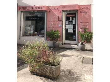 Vente institut de beauté à Mandres-les-Roses