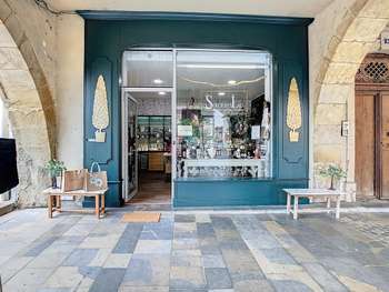 Vente FDC cosmétiques cadeaux proximité Mirande