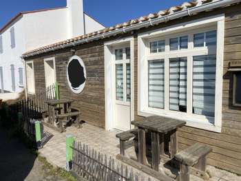 Vente commerce au centre de Noirmoutier en l'Ile