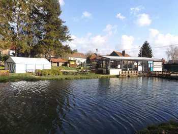 A vendre camping avec étang de pêche 60400 Noyon