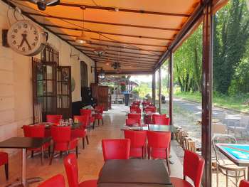 Vente fonds de commerce restaurant 170m² à Uzes