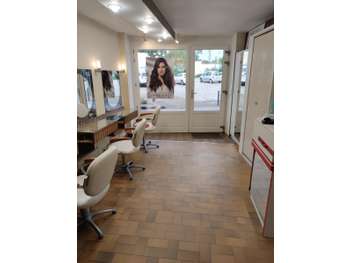 A vendre salon de coiffure de 35m² à Saint Benoit