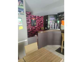 AV bar PMU 50 places empl N°1 à Château-Gontier