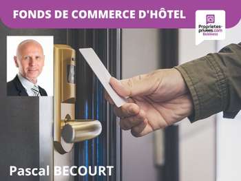 AV hôtel bureau avec parking secteur Avignon